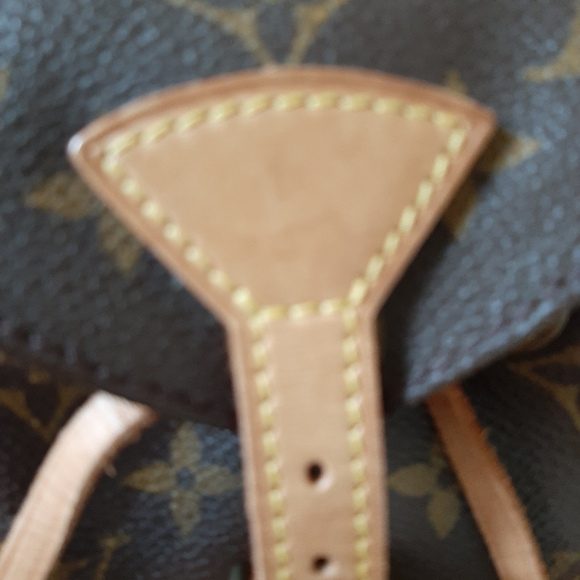 Louis Vuitton backpack 1/2 listing - Picture 9 of 16